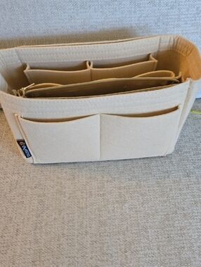 Felt Handbag Organizer Insert in Beige